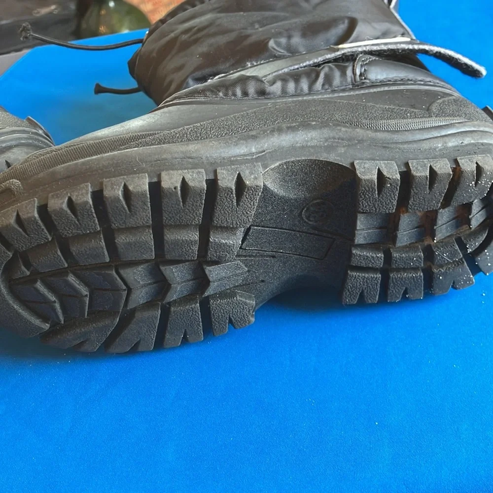 Kids Black Winter Boots 2